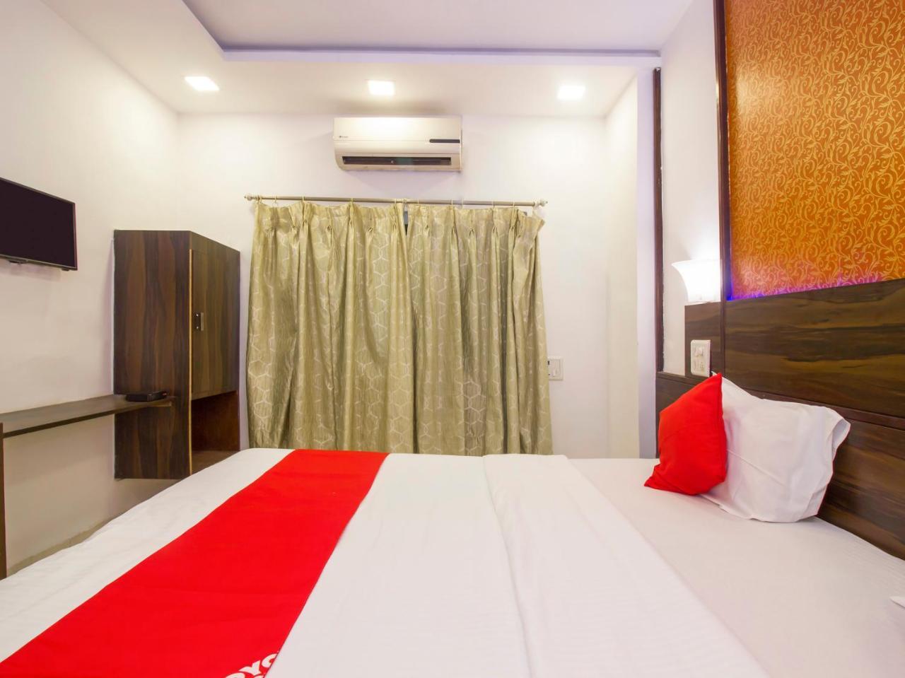 Oyo Flagship 19825 Hotel Panchratna Panvel Exteriér fotografie