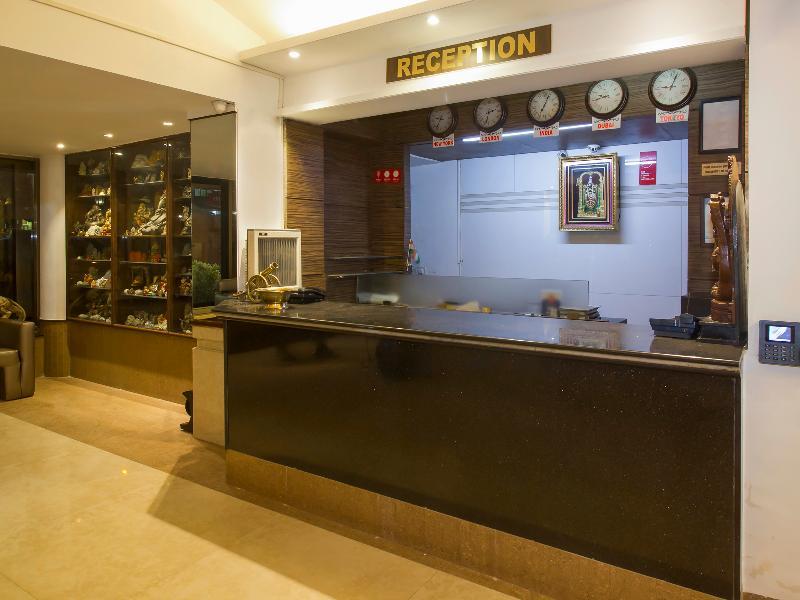 Oyo Flagship 19825 Hotel Panchratna Panvel Exteriér fotografie